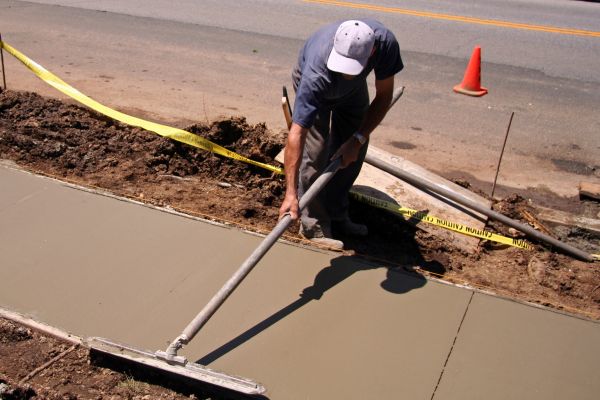 Sidewalk Building in Hendersonville